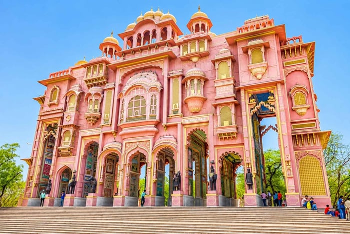 Jaipur: Erstelle deine eigene Reiseroute mit Privatwagen und Guide