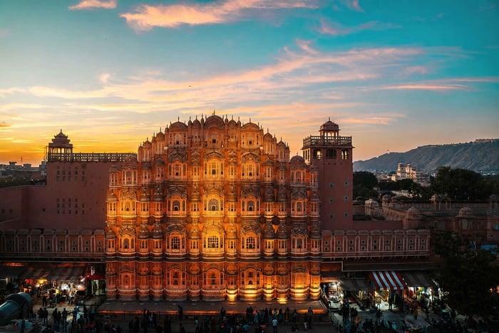 Jaipur: tour serale guidato della città in jeep aperta