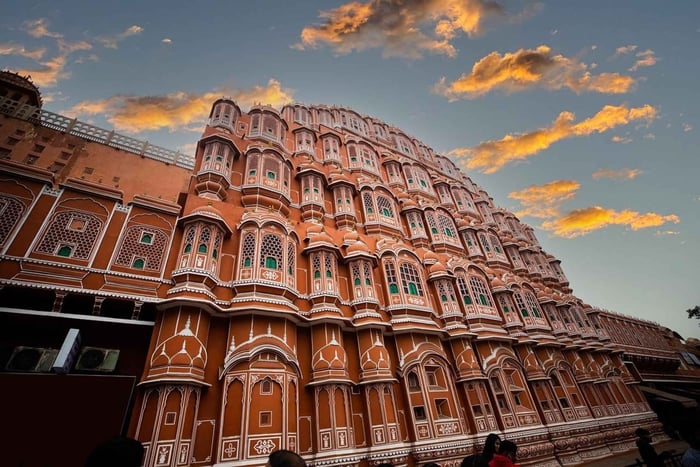 Jaipur: Morgen: Tuk-tuk-tur med lokalt liv og tempel: