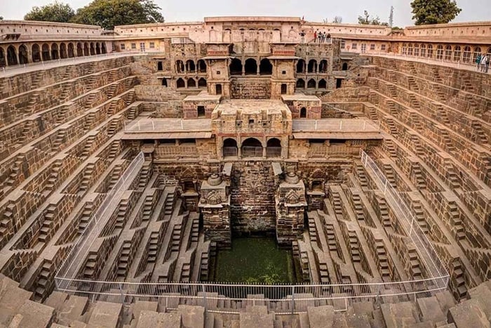 Jaipur: Sariska-Safari mit Zwischenstopp in Abhaneri Stepwell, inklusive Mahlzeit
