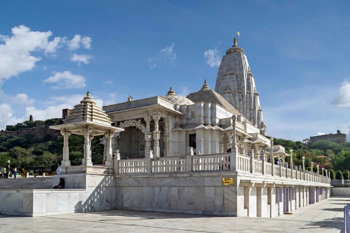 Jaipur Spiritual Walk Guided Tour with Tuktuk Ride