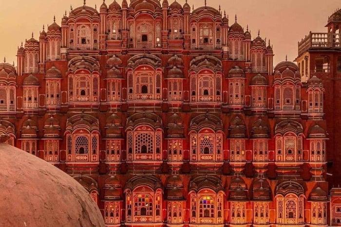 Rajasthan tours: Luxe en privétour per auto met gids.