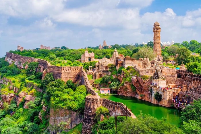 Udaipur: dagtour naar fort Chittorgarh met lunch en toegang