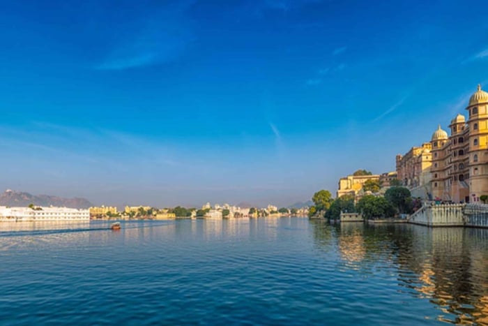 Udaipur heldagstur med båttur og lunsj