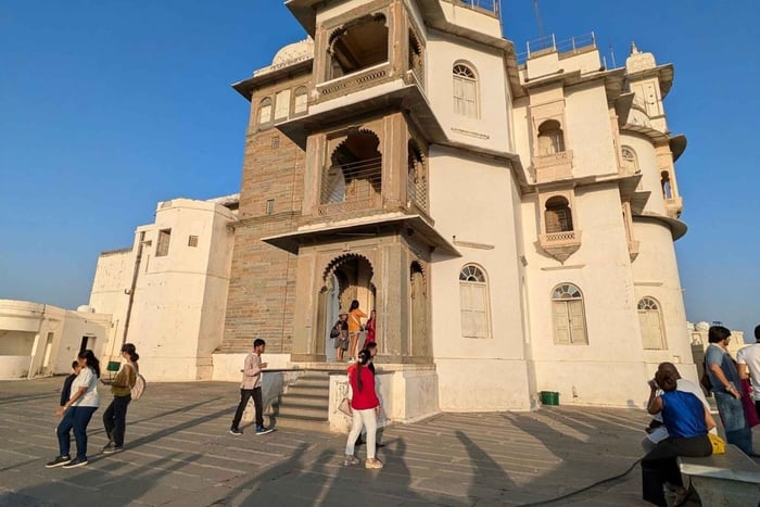 Udaipur: Sajjangarh Monsoon Palace Dagtrip met Tickets