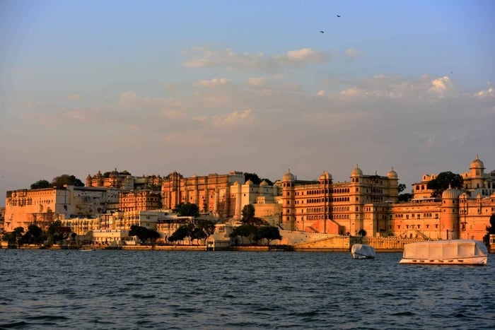 Udaipur: Excursão de 1 dia à cidade em privado com passeio de barco opcional