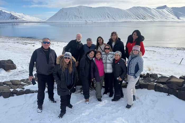 Explora Islandia con Amigos Iceland tours desde Reykjavík