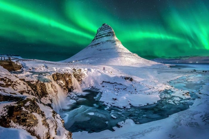 From Reykjavík: West and South Iceland - 7-Day Self-Drive