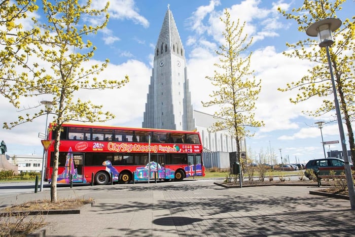 Reykjavík: wycieczka autobusowa HO-HO i spacer po mieście z audioprzewodnikiem