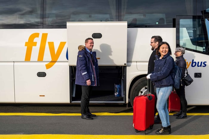 Reykjavík: Busstransfer till/från Keflavík flygplats (KEF)
