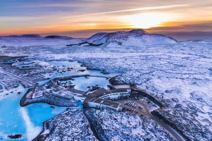 One way Blue Lagoon Private transfer To/From Reykjavik