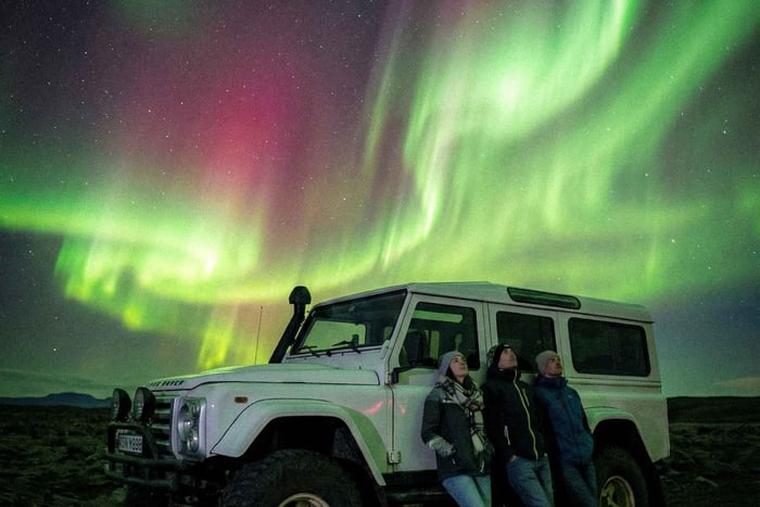 Private Northern Lights Super Jeep Tour from Reykjavik