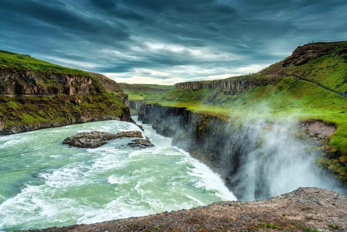 Reykjavik: Giro del cerchio d'oro, fattoria di pomodori e tour del cratere di Kerið