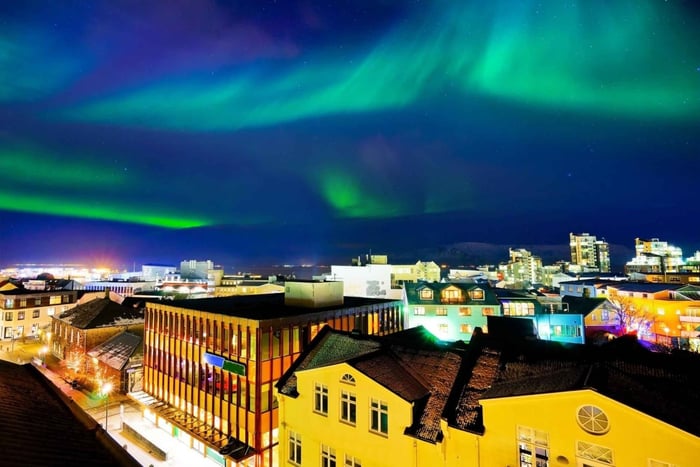 Skip-the-line Aurora Reykjavik Northern Lights Center Tour