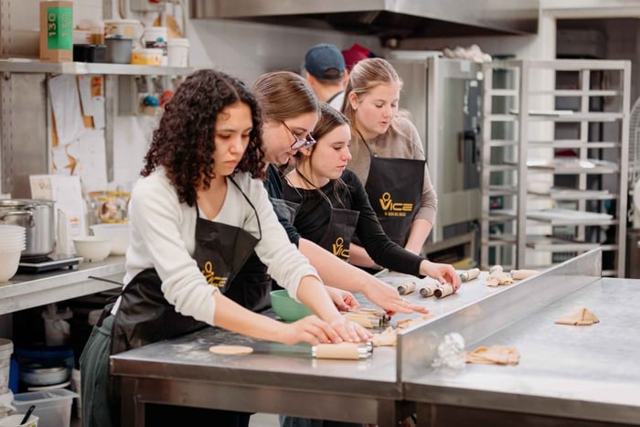 Roma: clase de cocina y repostería con cannoli, helado y tiramisú