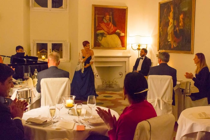 Roma: Cena e Spettacolo Lirico a Palazzo Pamphili