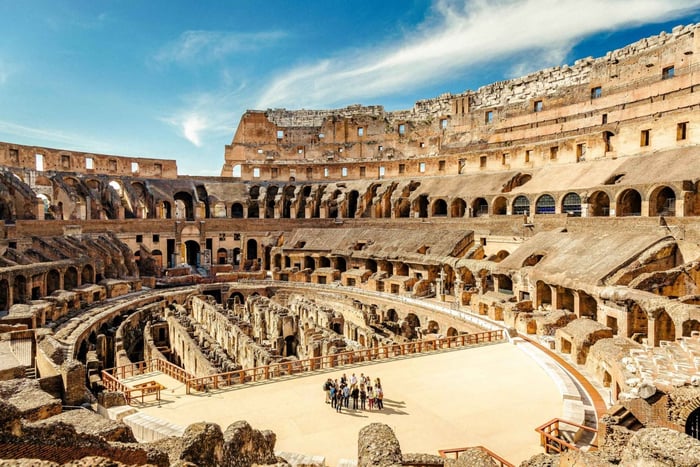 Roma: tour guidato esclusivo dei sotterranei e dell'arena del Colosseo