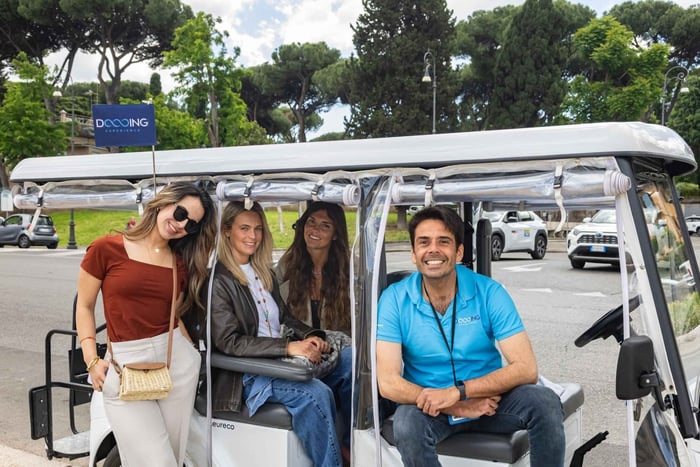 Roma: esplora le principali attrazioni con un tour esclusivo in golf cart