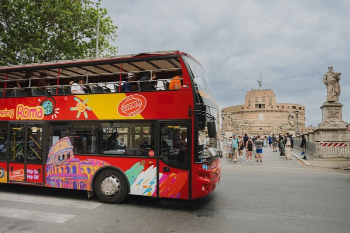 Fra Civitavecchia: Hop-On Hop-Off Roma-tur og busstransport