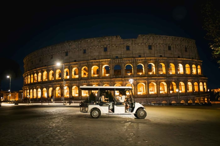 Roma: recorrido privado en carrito de golf con vistas nocturnas y joyas ocultas