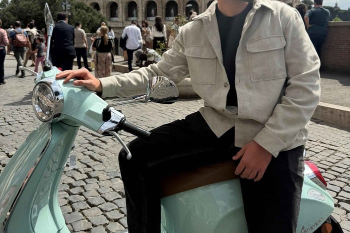 Rom efter mörkrets inbrott: Tur på vintage-Vespa med dolda pärlor och vin