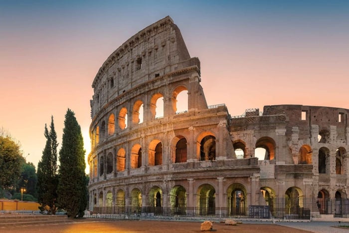 Rom vid solnedgången: Colosseum, Forum och Trevifontänen