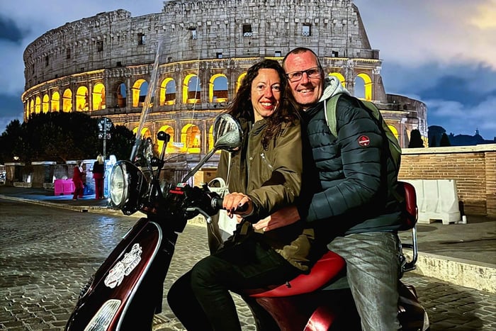 Roma by night: tour in Vespa tra le icone della città
