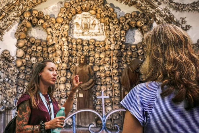 Roma: Tour guidato delle Catacombe e della Cripta dei Cappuccini con trasferimento