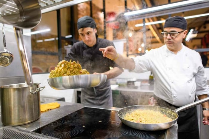 Rom: Foodtour mit unbegrenztem Essen und Barolo-Wein