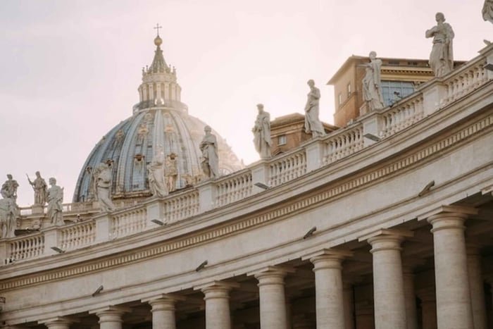 Vaticaan: Sint-Pietersbasiliek met Assistance-Skip the Line