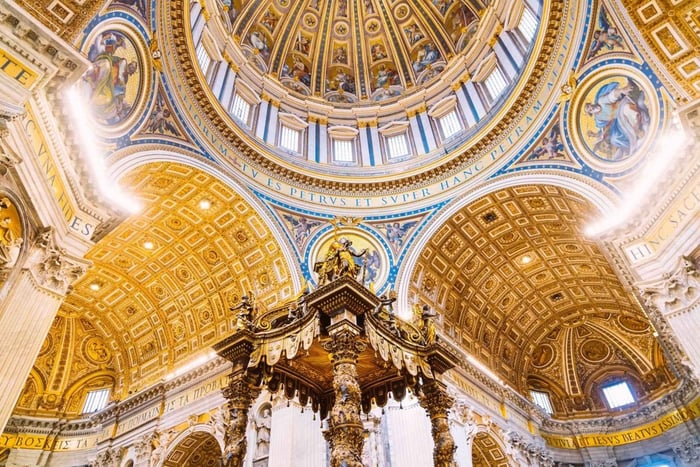 Vaticaan: pauselijke audiëntie, rondleiding door de Sint-Pietersbasiliek