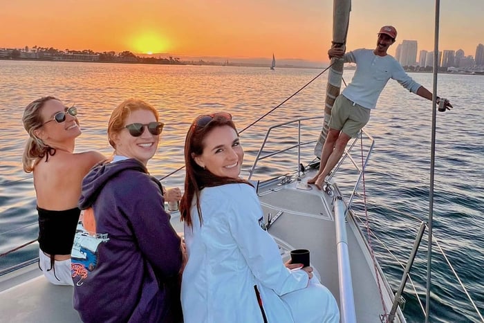 Sunset Sailing Tour with Wildlife Watching