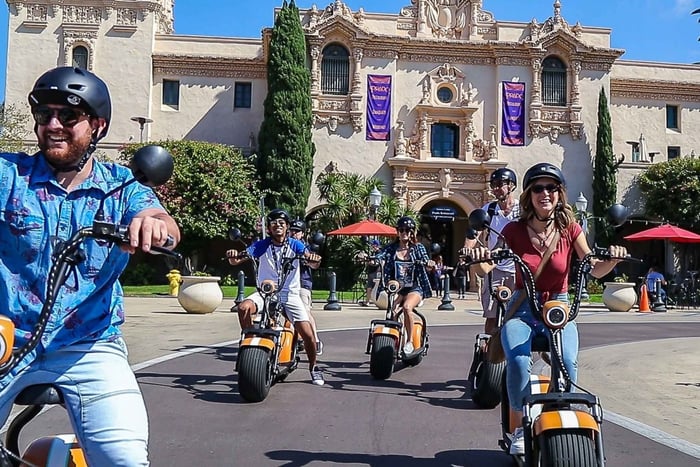 Downtown en Gaslamp Loop Scooter Tour