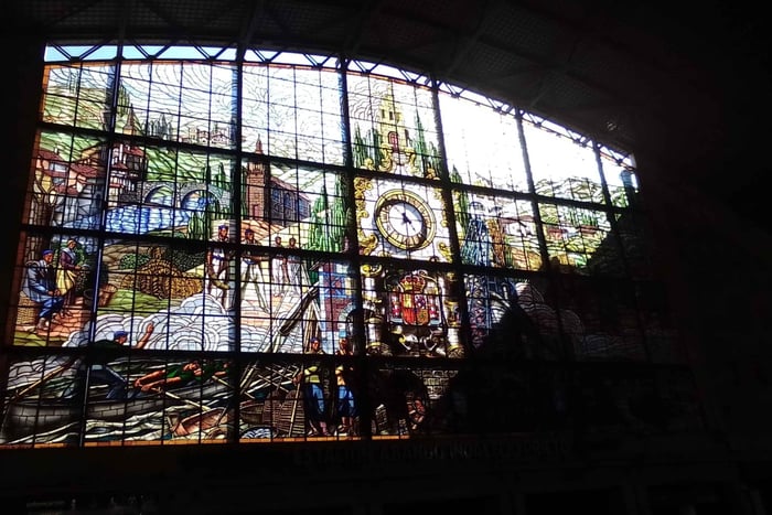 Back from the Past: I'm a guide for the city of Bilbao.