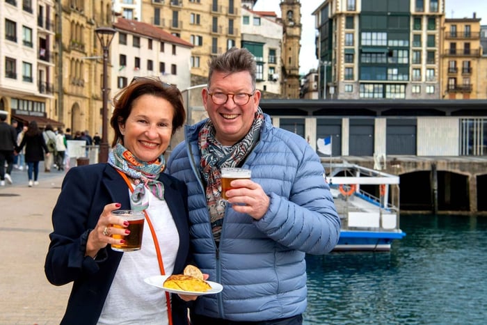 San Sebastián: Elegant Pintxos Tour with Food and Drinks