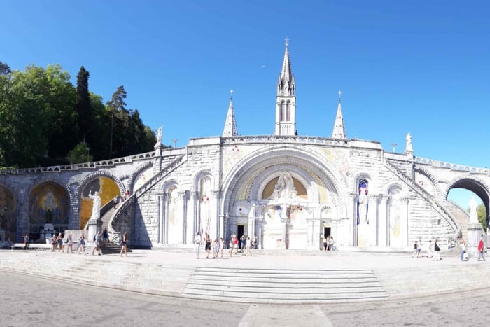 Da Tour privato di Lourdes di un giorno intero