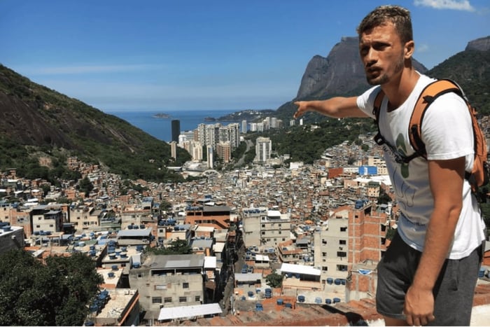 Rio de Janeiro: Tour guidato a piedi della Favela di Rocinha con guida locale