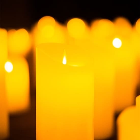 Candlelight: Tribute to Ariana Grande