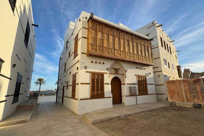 Tour di 2 giorni a Yanbu e Medina con transfer da Medina
