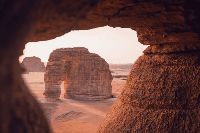 AlUla: 2-Day Tour with Private Local Guide & Transport
