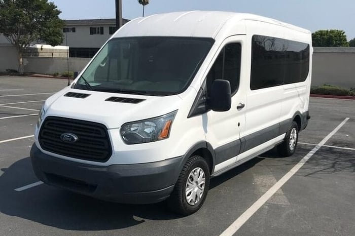 Seattle Field BFI to Summit Ski Resort RoundTrip Private Transfer
