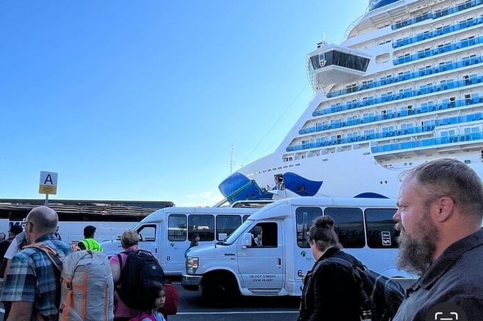 Transfer Pier 91 to International SeaTac Airport One Way