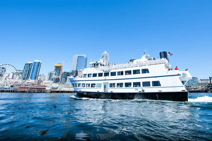 Crucero guiado por el puerto