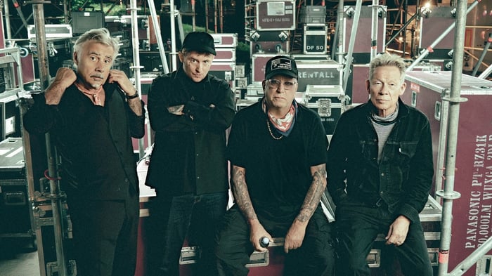 Sex Pistols (Steve Jones, Paul Cook, Glen Matlock) featuring Frank Carter