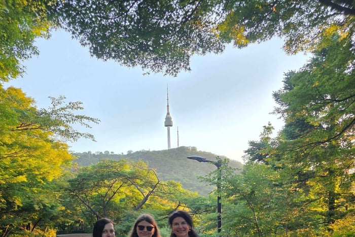 An Epic Ascent walking tour from Seoul Station to Namsan