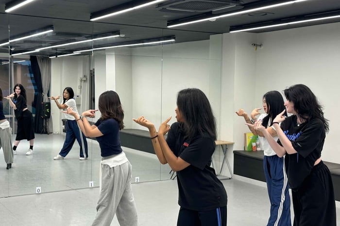 Dance, Create & Dive In 'K-POP Demon Hunters' Tour