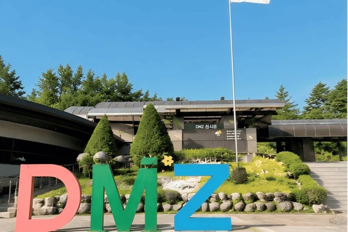 DMZ Tour & Paju Premium Outlets Shopping Trip