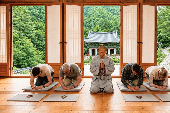 From Seoul - Buddhist Temple Craft & Meditation with Lunch