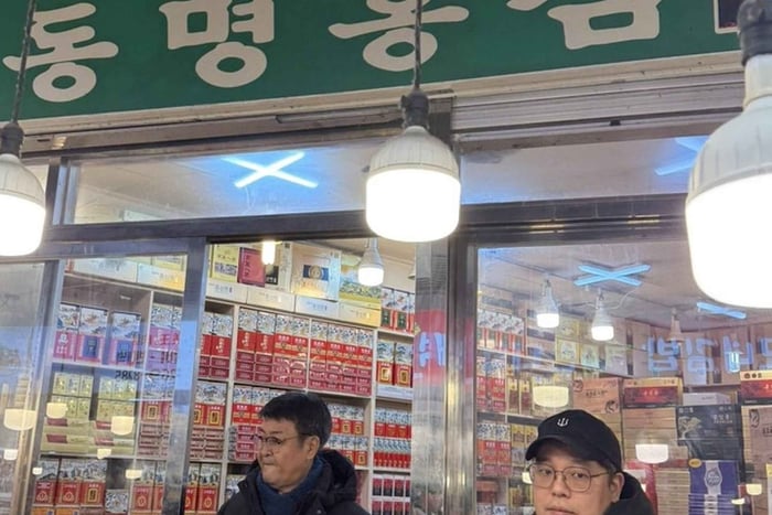 Gwangjang Market Private Walking Tour with Guide