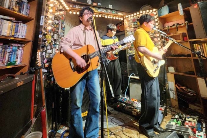 Seul: Noite de música indie ao vivo em Hongdae e churrasco coreano